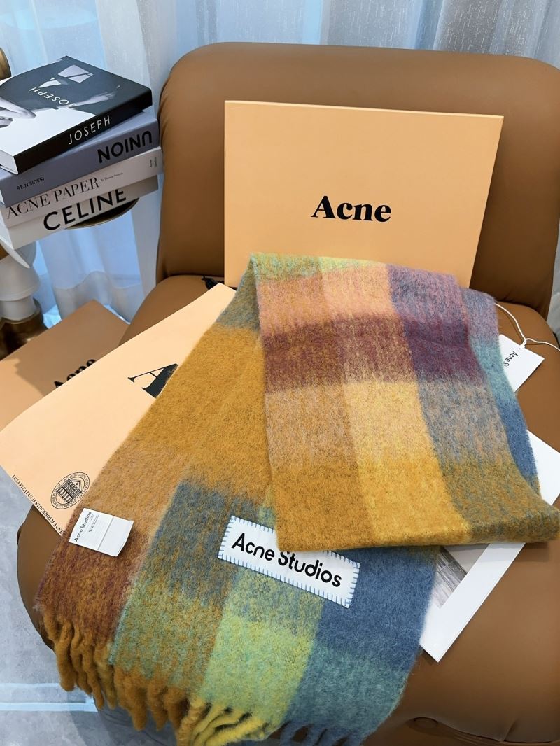 Acne Scarf